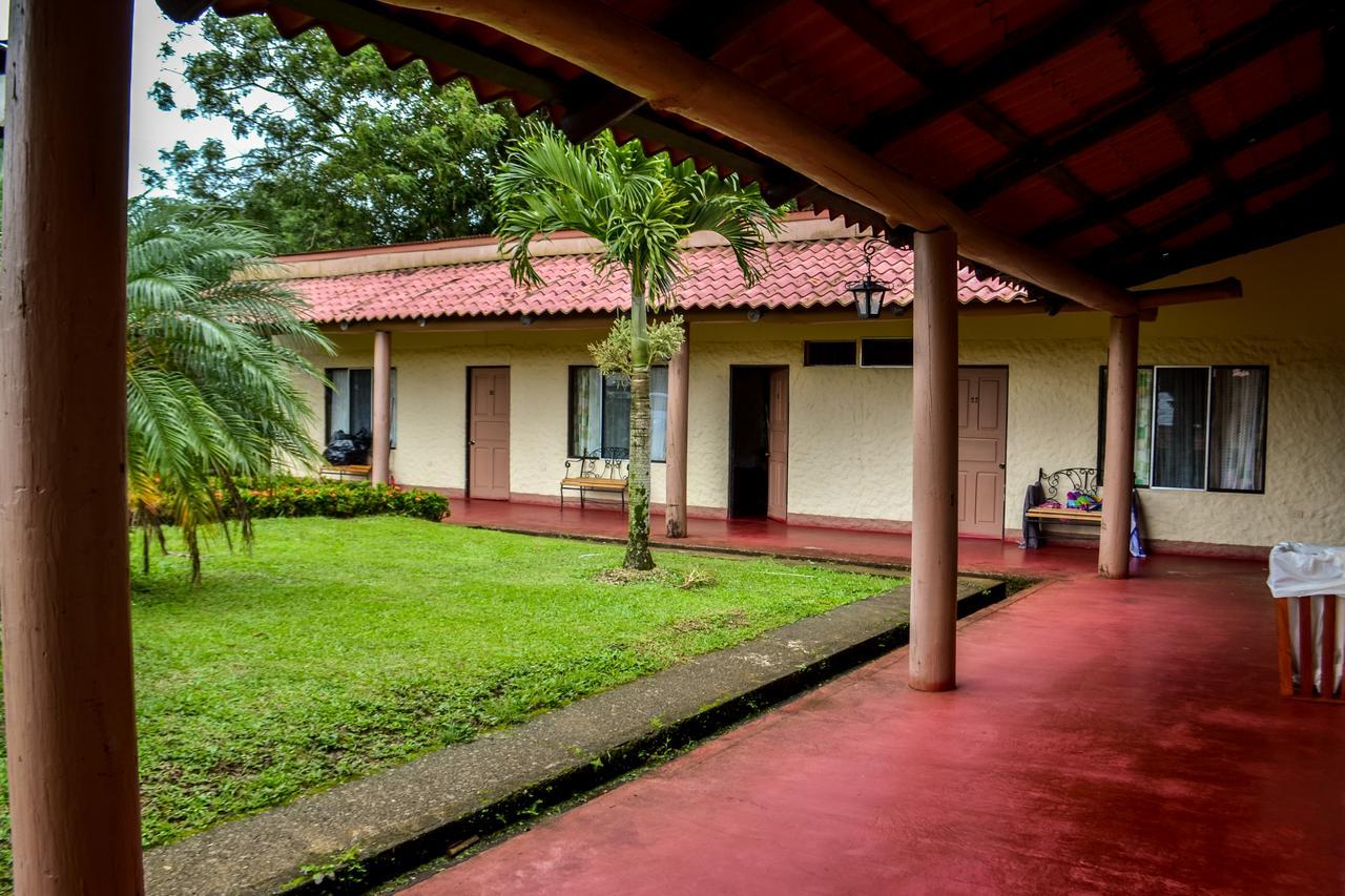 Termales Del Bosque & Hot Springs Hotel La Marina Exterior photo